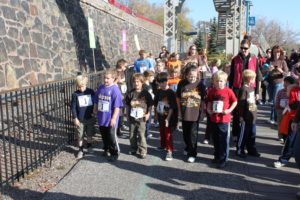 Fitgers Harvest Run Tiny Tyke runners